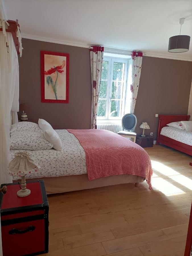 Bazoges-en-Paillers Le Manoir "Aux Douves" B&B 외부 사진