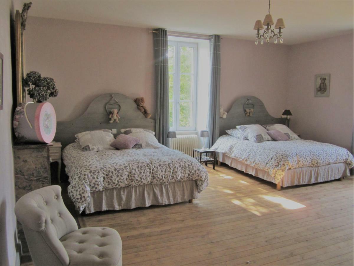 Bazoges-en-Paillers Le Manoir "Aux Douves" B&B 외부 사진