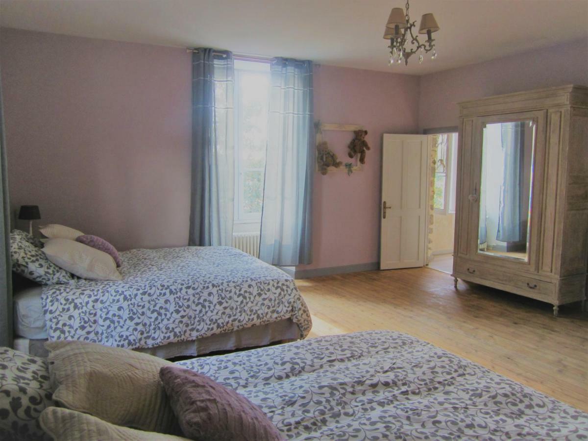 Bazoges-en-Paillers Le Manoir "Aux Douves" B&B 외부 사진